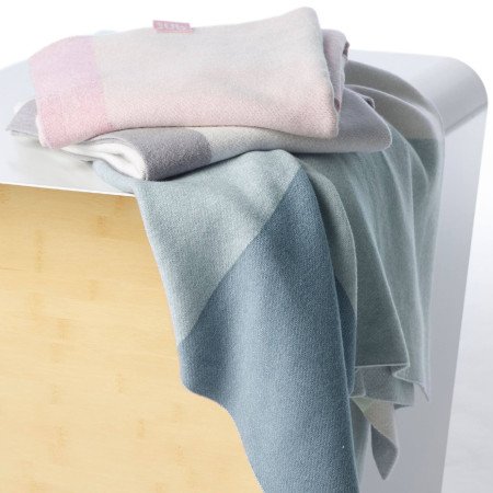 MANTA DE PUNTO UPPABABY