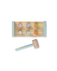 BANCO DE MADERA CON MARTILLO SARO